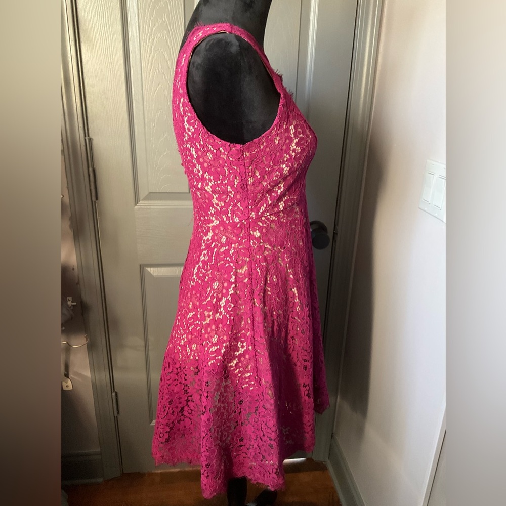 Soprano small fully lined burgundy lace dress - Picture 3 of 5